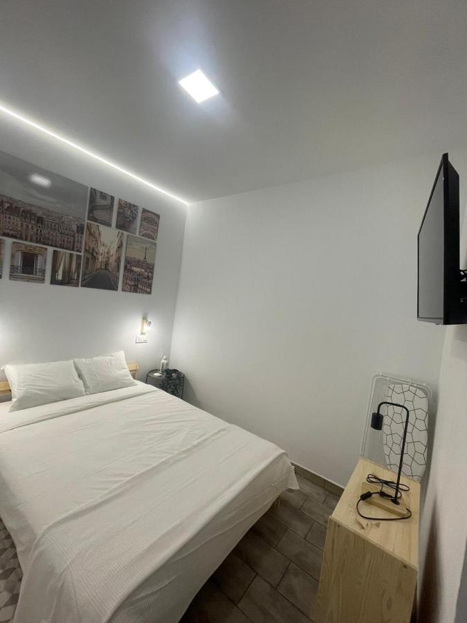 Apartamentos Jap Villaamil Madrid Kültér fotó