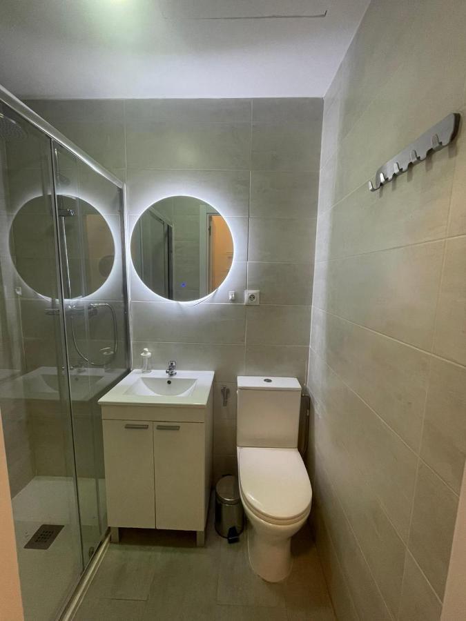Apartamentos Jap Villaamil Madrid Kültér fotó